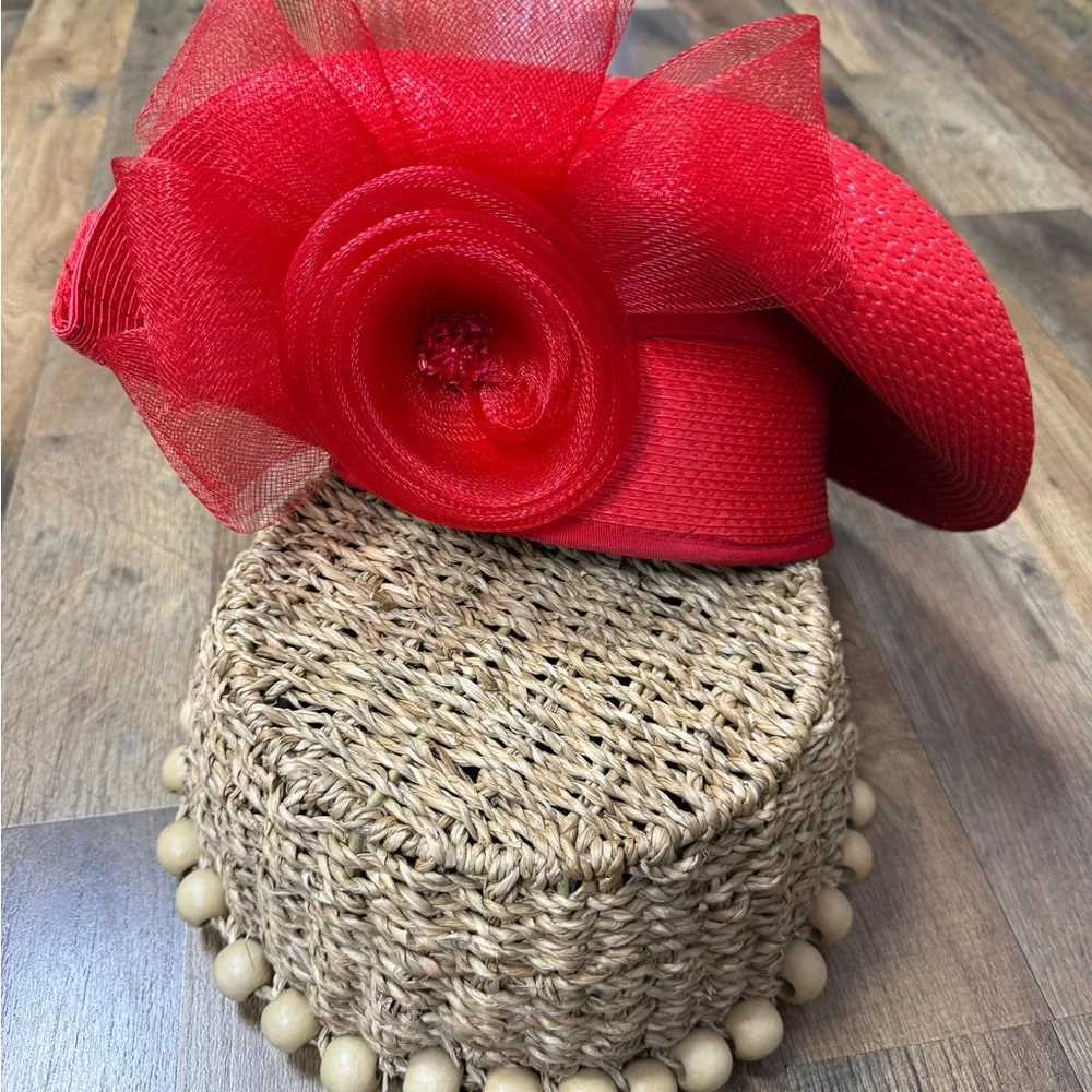 Vintage Elegant Red Fascinator Hat - Picture 2 of 7